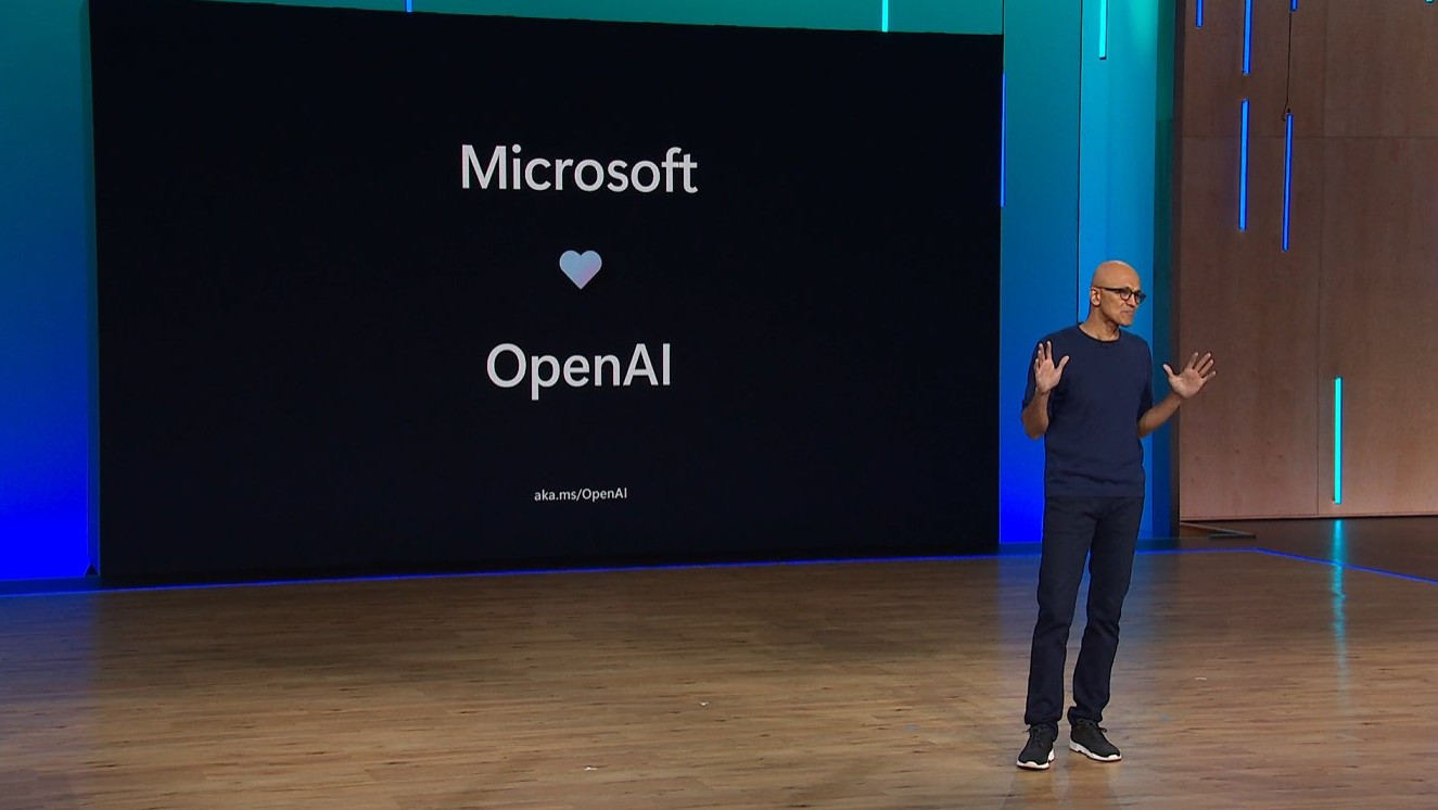 Сага об OpenAI продолжается. 500 сотрудников компании пригрозили уйти в Microsoft
