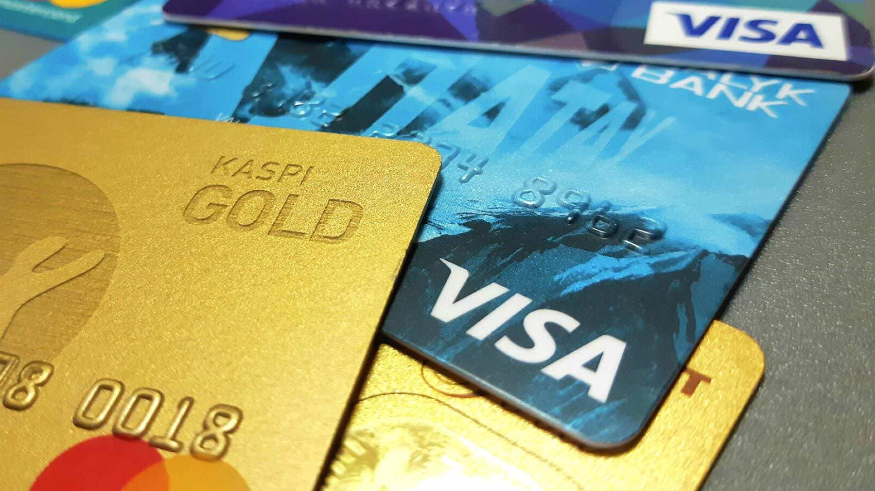 «Сбербанк» запустил переводы на карты Visa и Mastercard в Казахстан